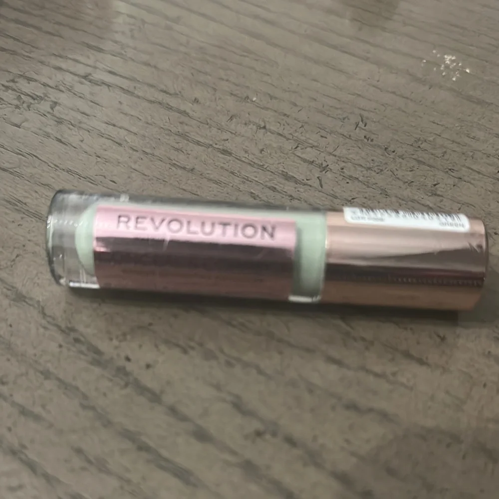 Revolution Mint Green Concealer